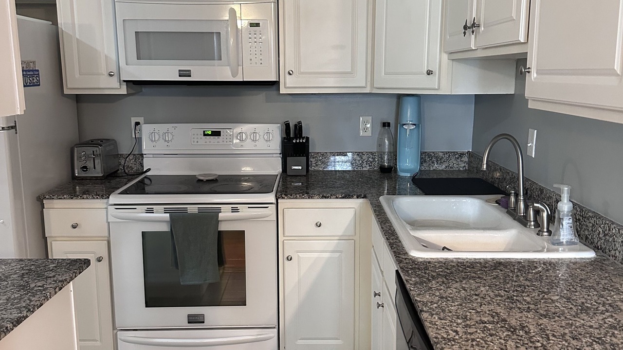 Photo of Kitchen in Touro