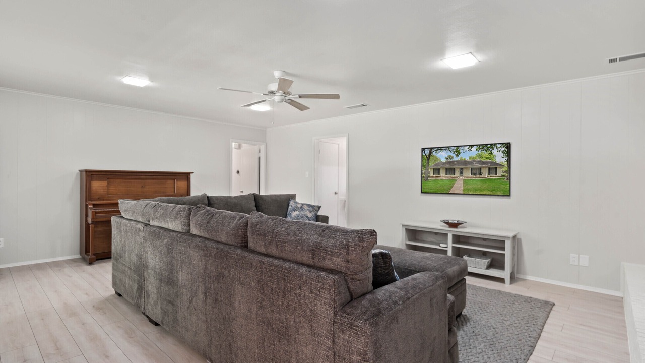 Photo of Livingroom in Denton