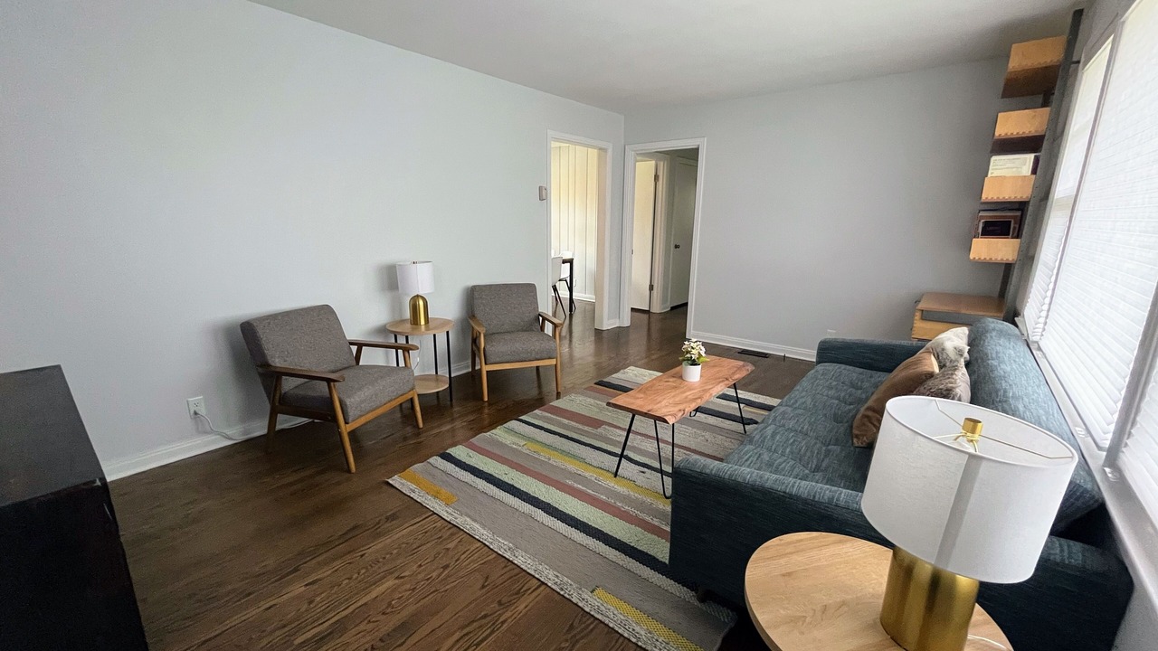 Photo of Livingroom in Charlotte Park