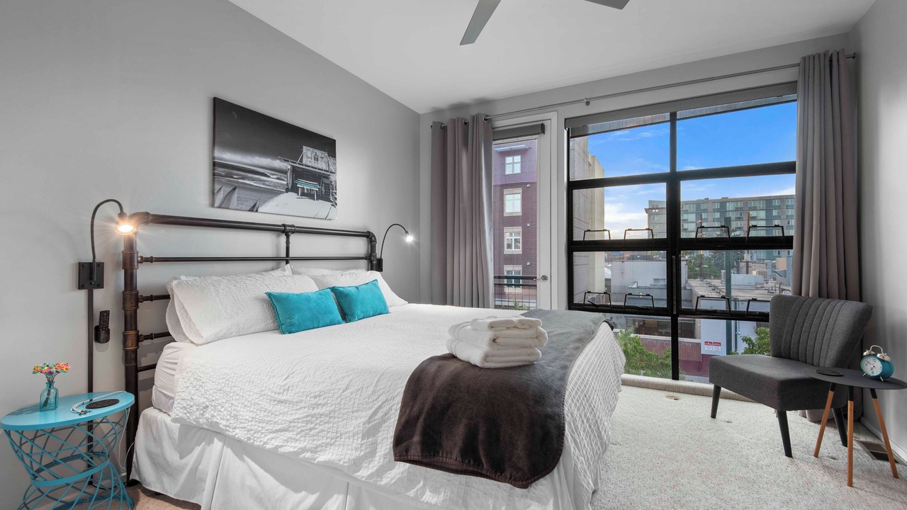 Photo of Bedroom in Five Points