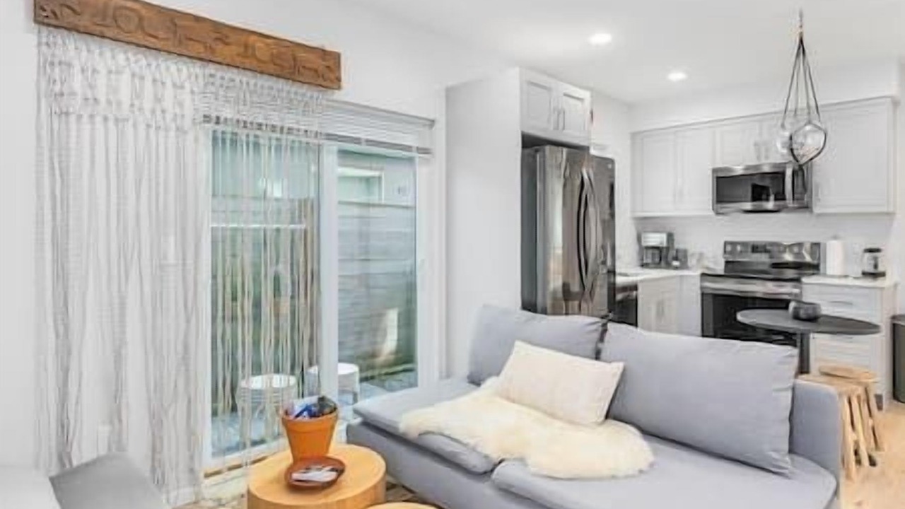 Photo of Livingroom in Whittier Heights