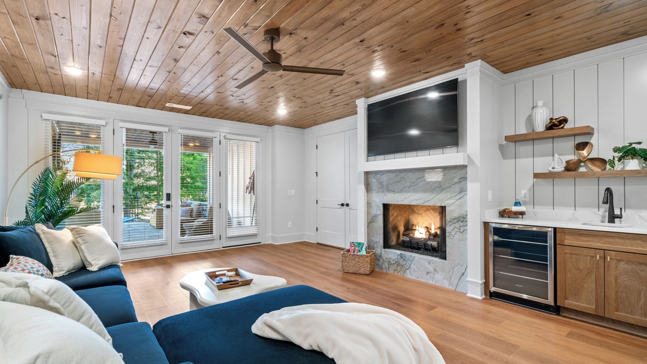 Photo of Livingroom in Lake Oconee