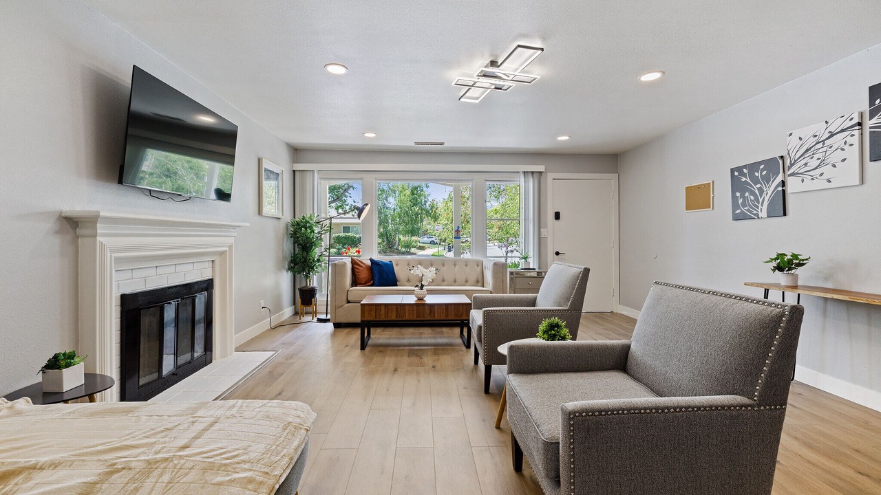 Photo of Livingroom in Redwood City