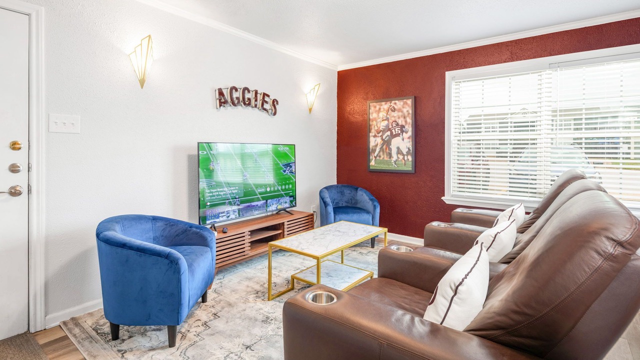 Photo of Livingroom in College Station