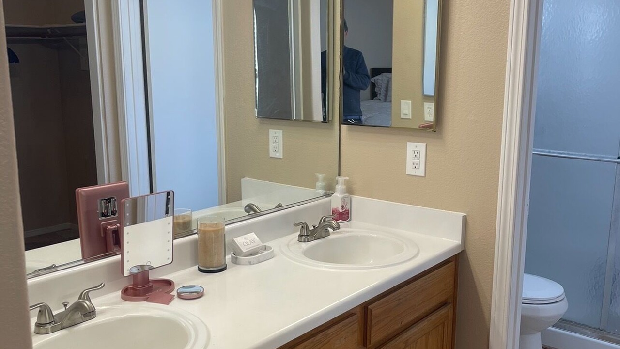 Photo of Bathroom in Summerlin