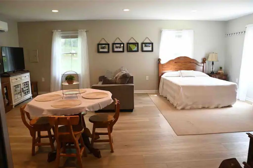 Photo of Bedroom in Roebuck