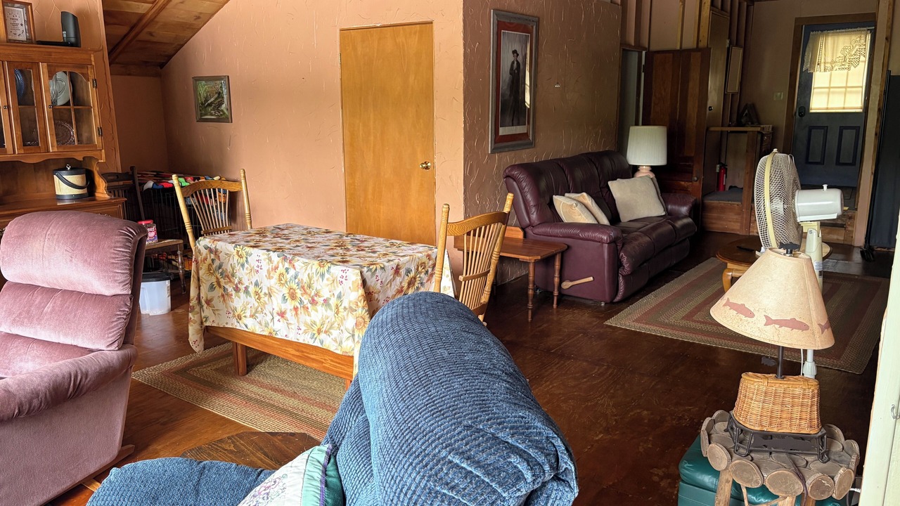 Photo of Livingroom in West Eaton
