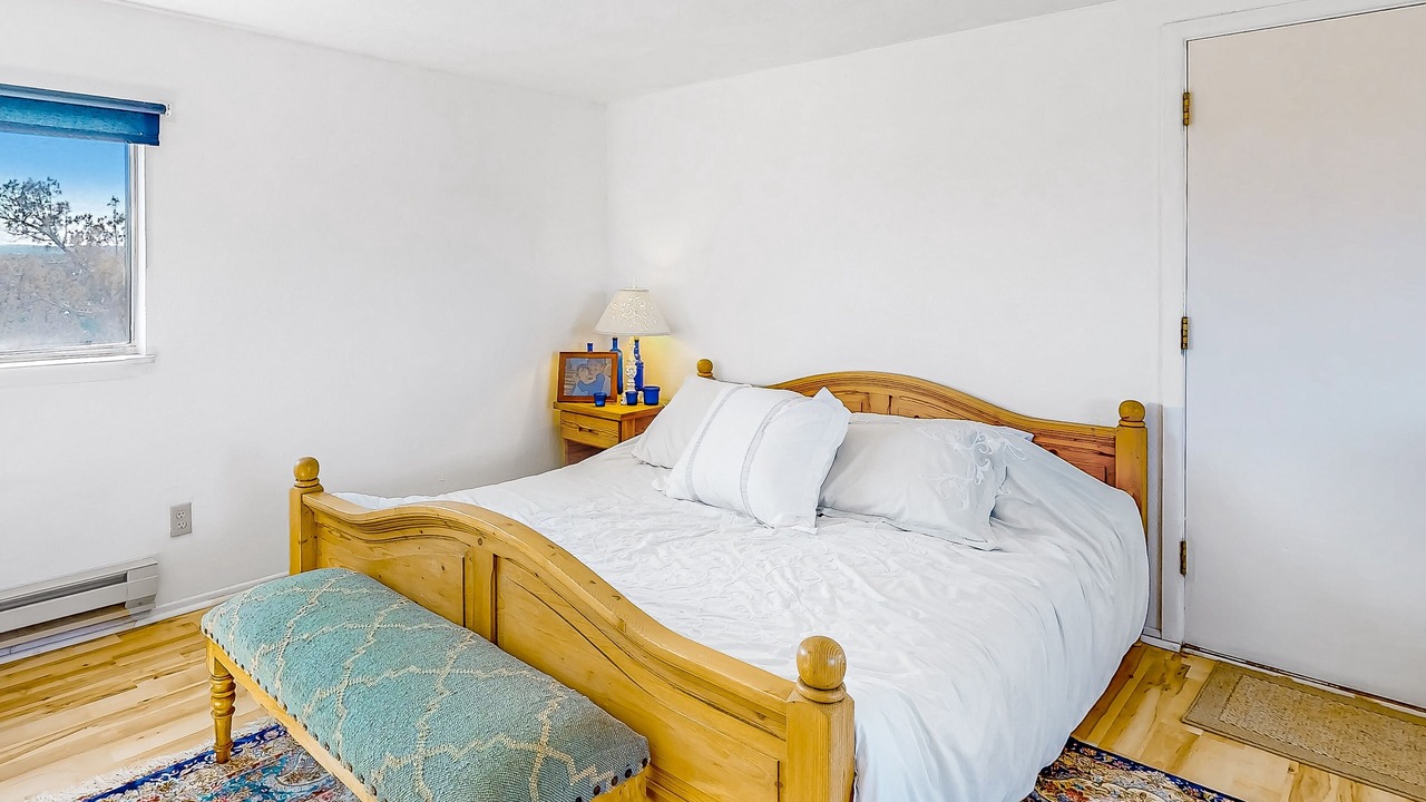 Photo of Bedroom in Marvel