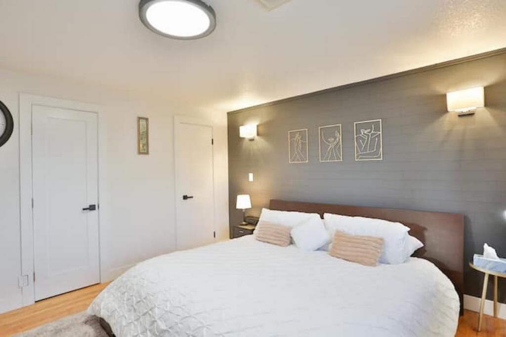 Photo of Bedroom in Park East