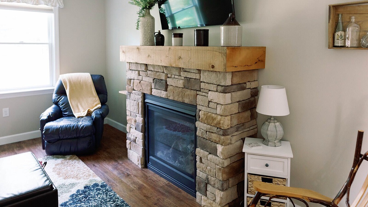 Photo of Livingroom in Washington Boro