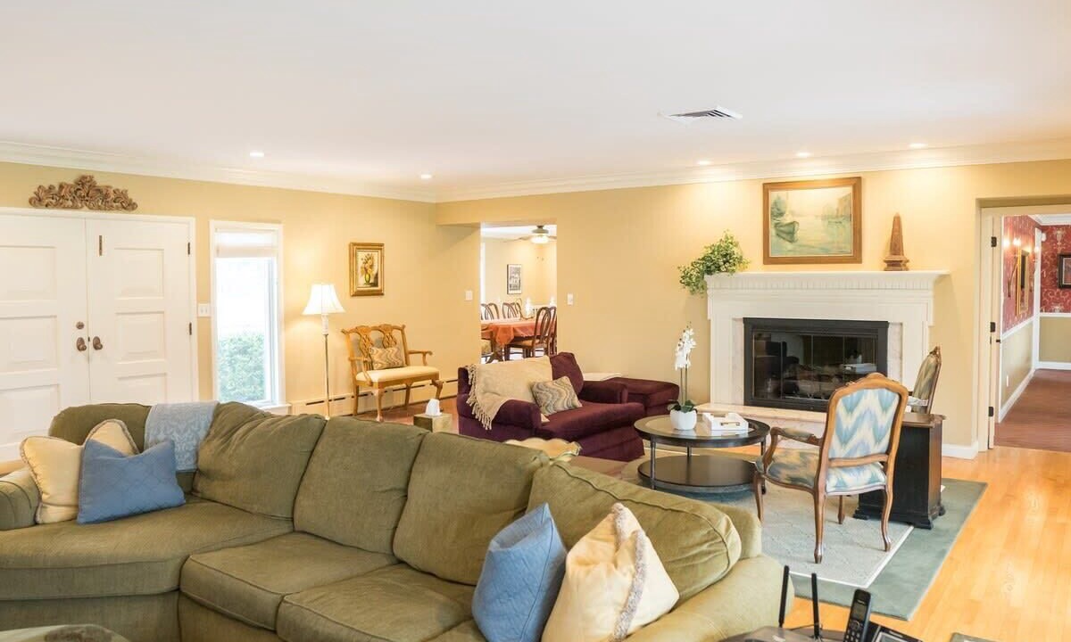 Photo of Livingroom in Benton Harbor