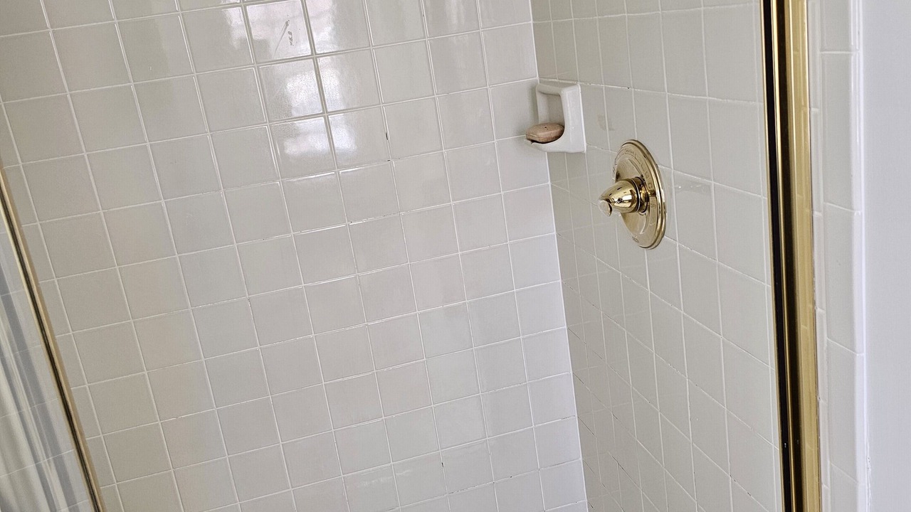 Photo of Bathroom in Harper's Choice