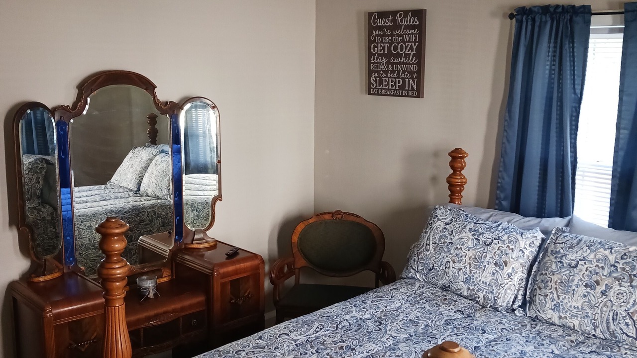 Photo of Bedroom in Midfield