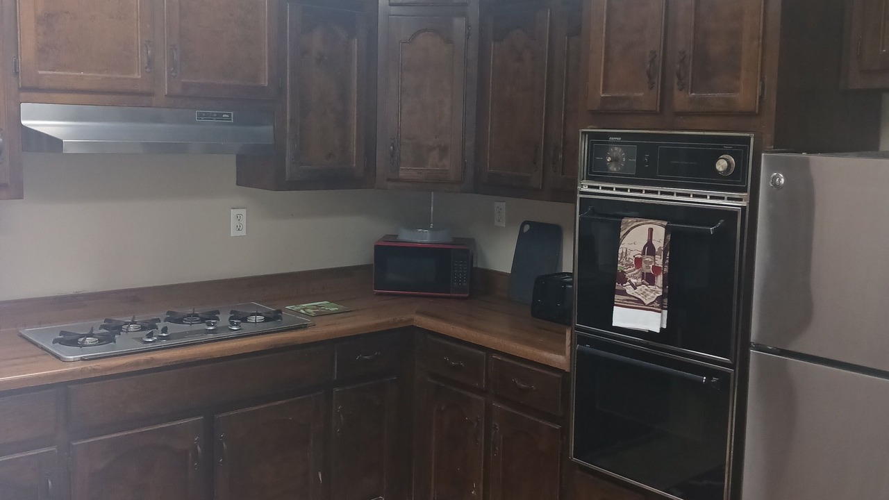 Photo of Kitchen in Midfield