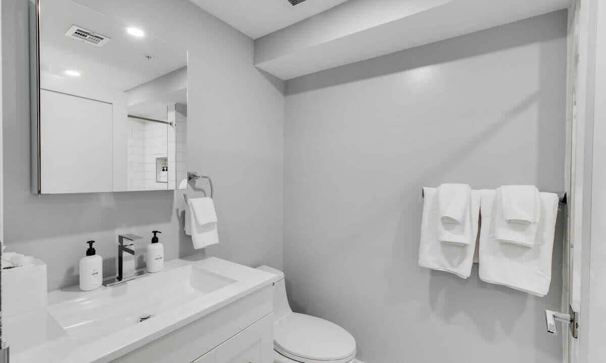 Photo of Bathroom in Center City East