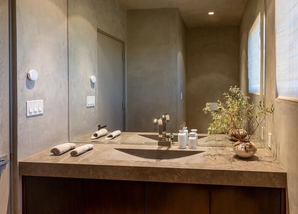 Photo of Bathroom in La Tierra