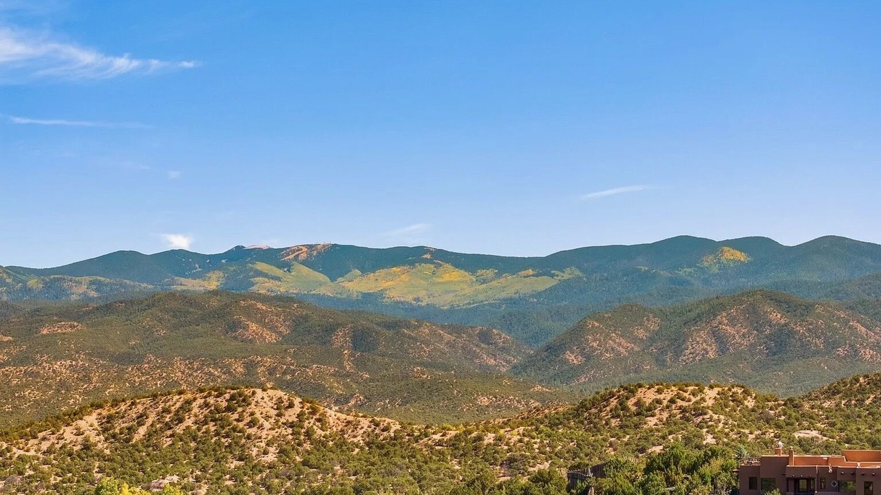 Photo of Others in La Tierra