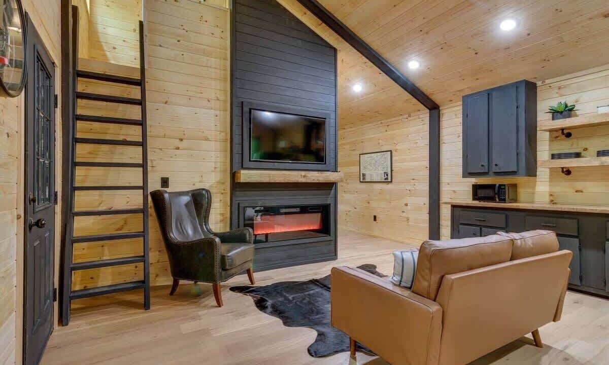 Photo of Livingroom in Rocky Grove
