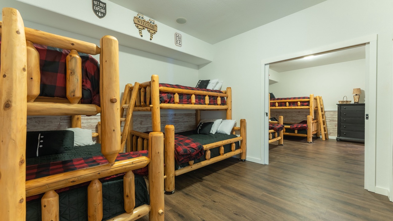 Photo of Bedroom in Roach