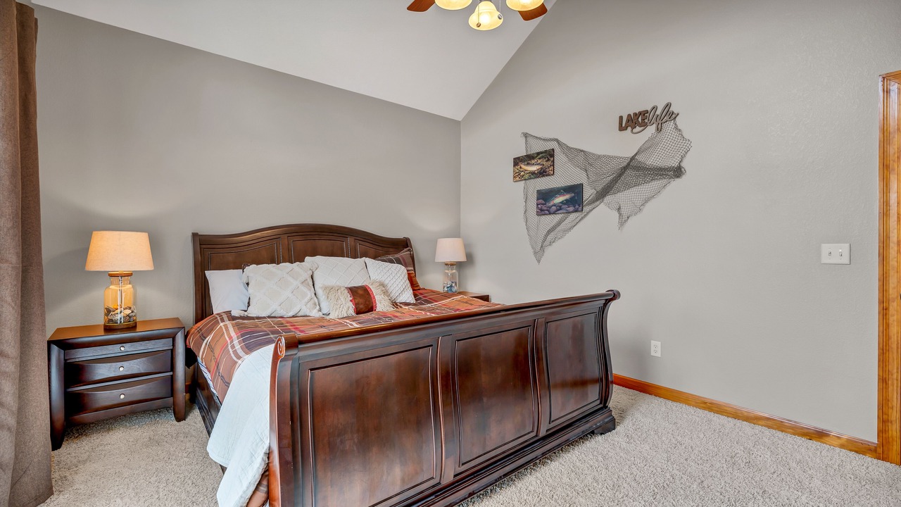 Photo of Bedroom in Roach