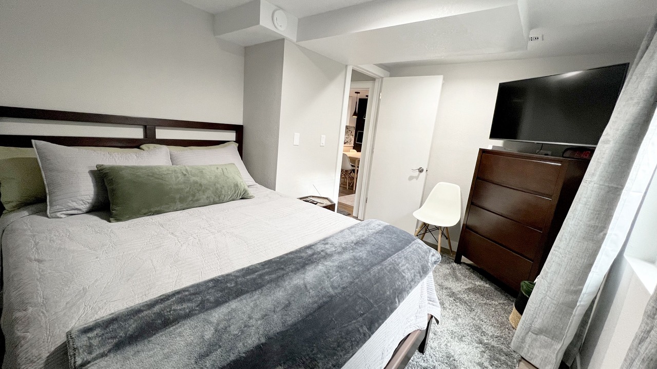 Photo of Bedroom in Aurora