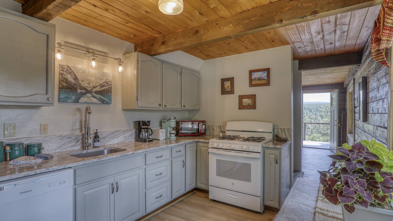 Photo of Kitchen in San Juan River Village