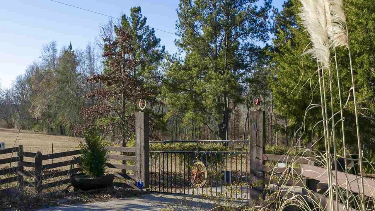 Photo of Others in Gladewater