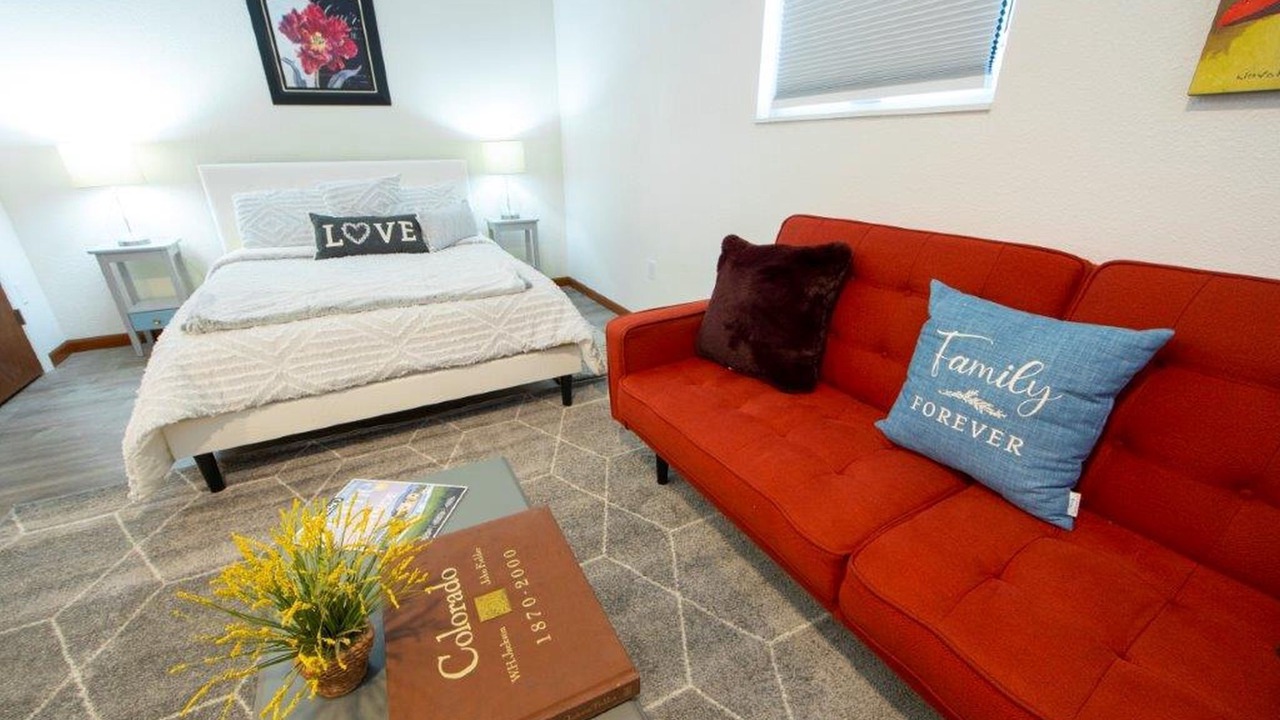 Photo of Bedroom in North Alameda