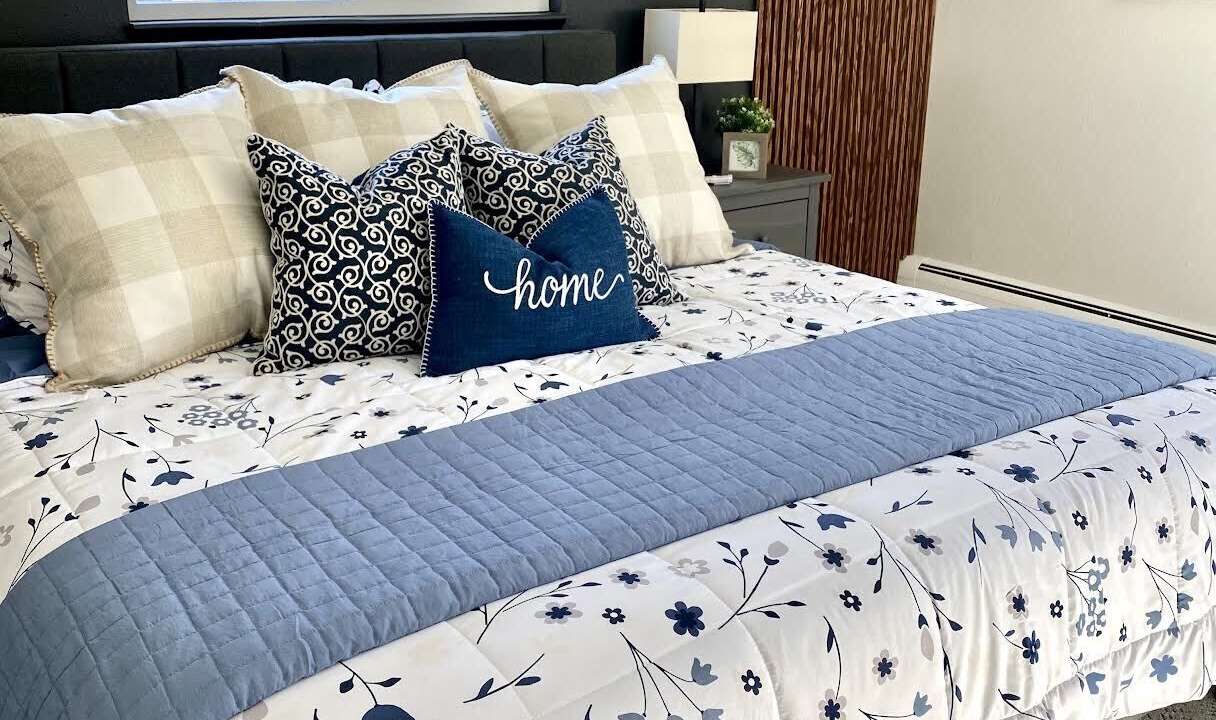 Photo of Bedroom in Columbine