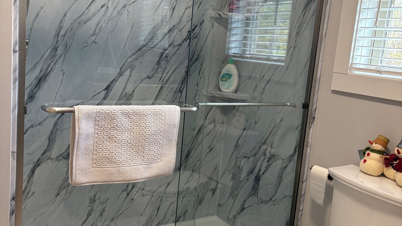 Photo of Bathroom in Corryton