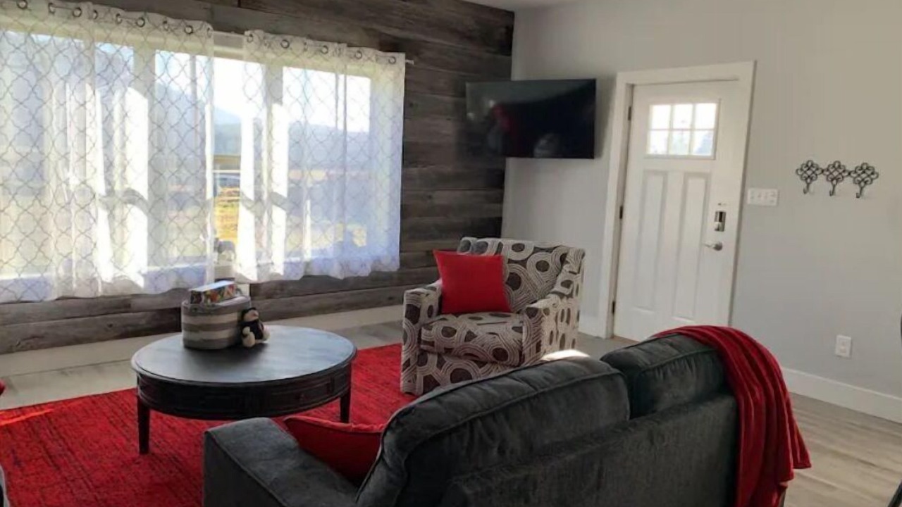 Photo of Livingroom in Corryton