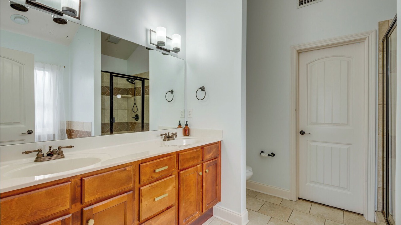 Photo of Bathroom in Hope Gardens