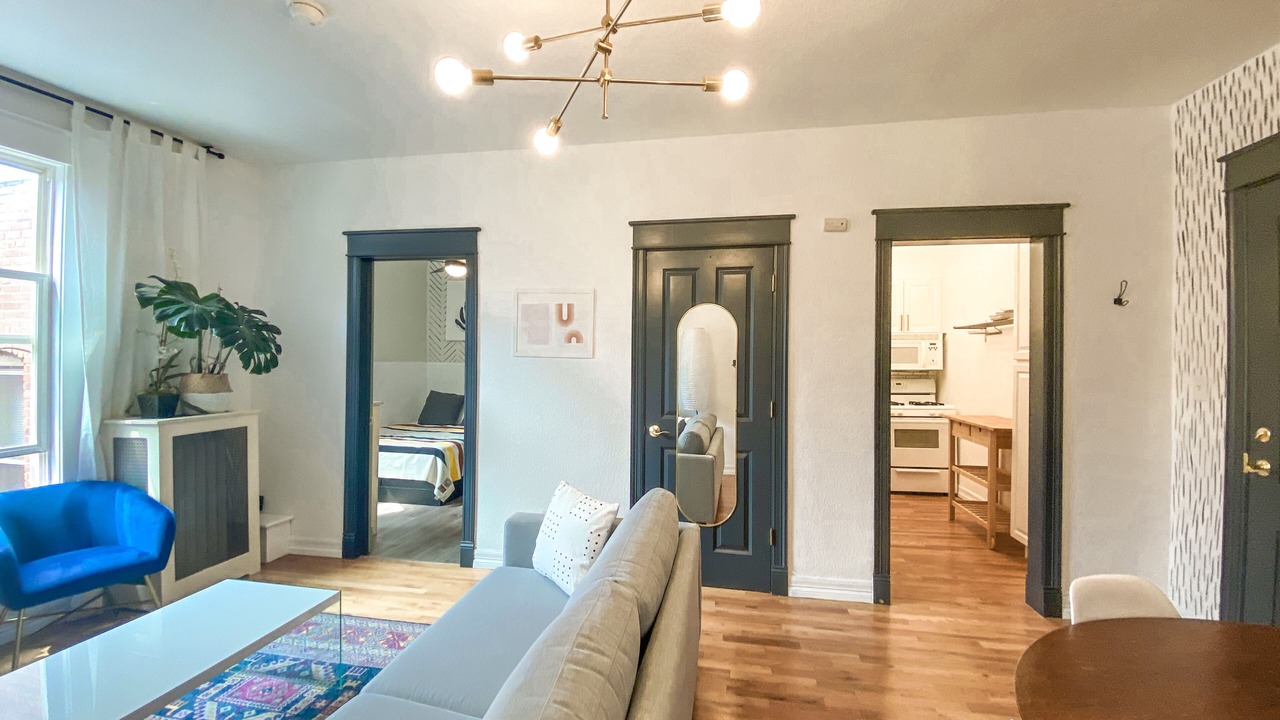 Photo of Livingroom in Uptown