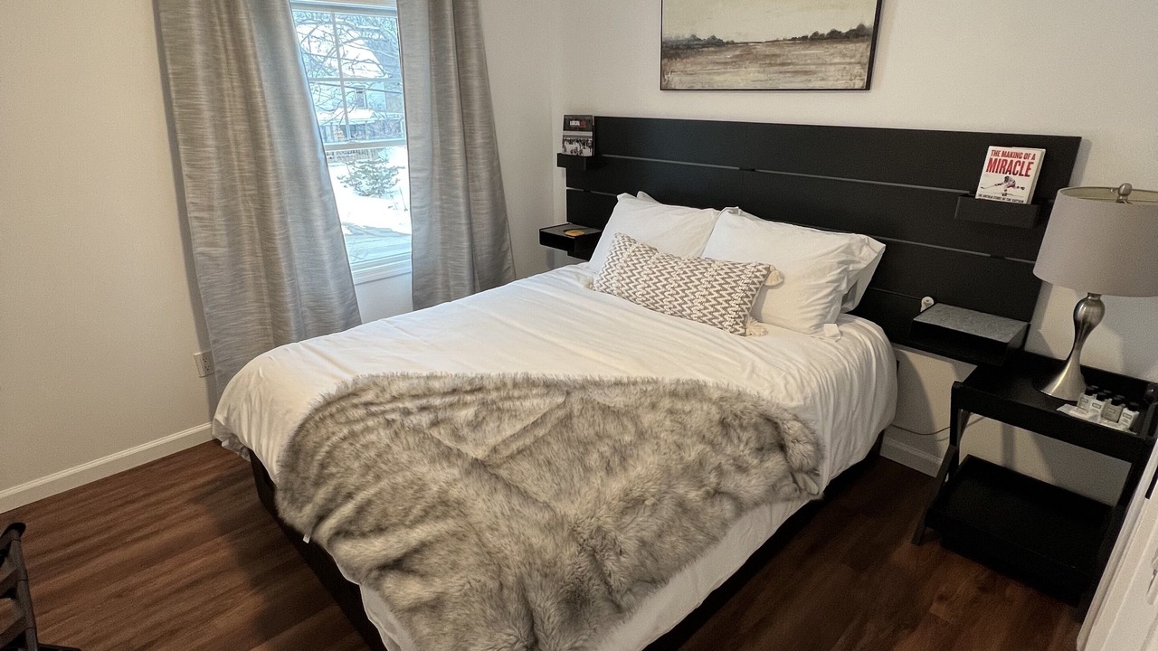 Photo of Bedroom in North Creek