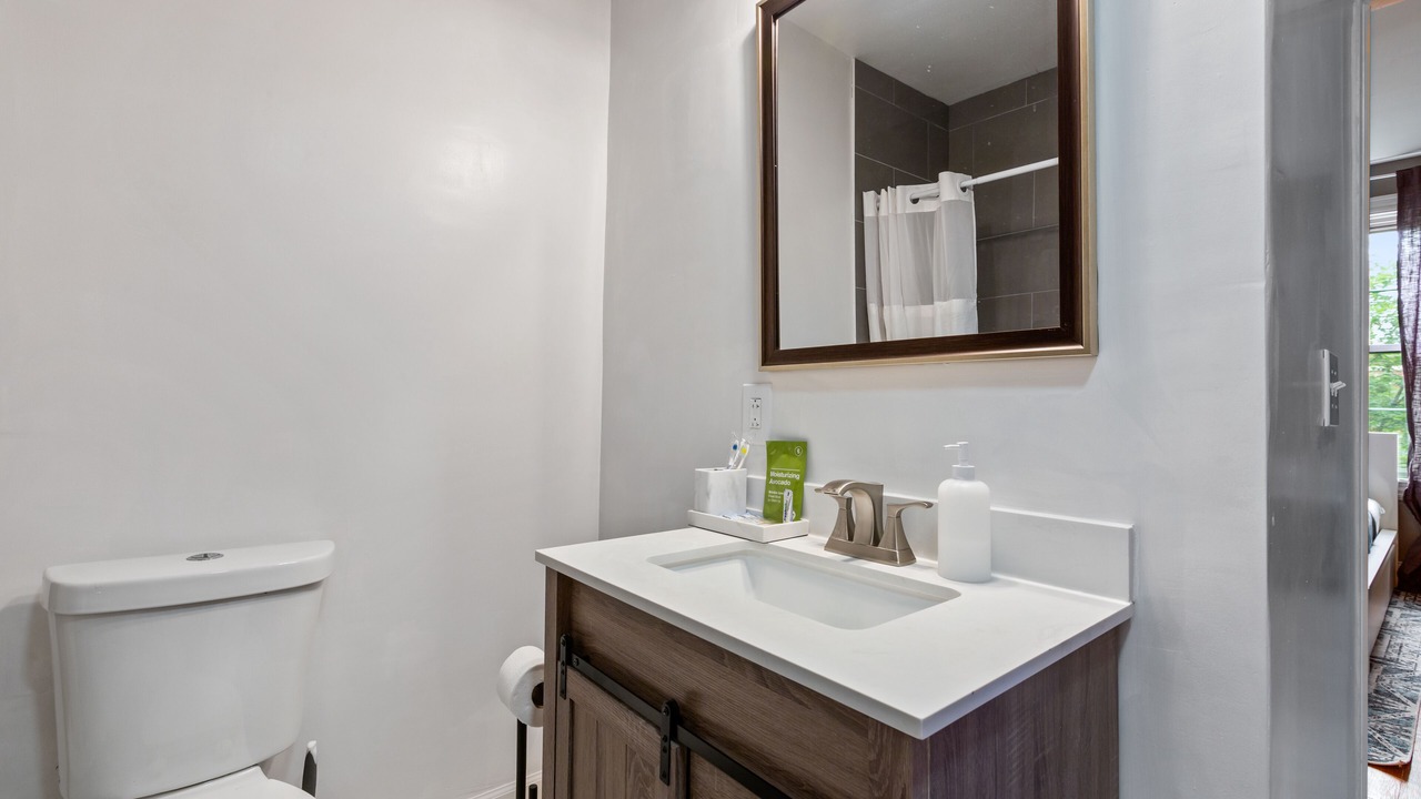 Photo of Bathroom in Downtown Baltimore