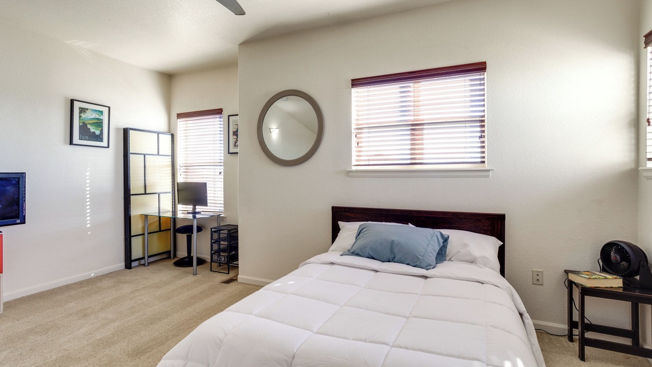 Photo of Bedroom in Dupont
