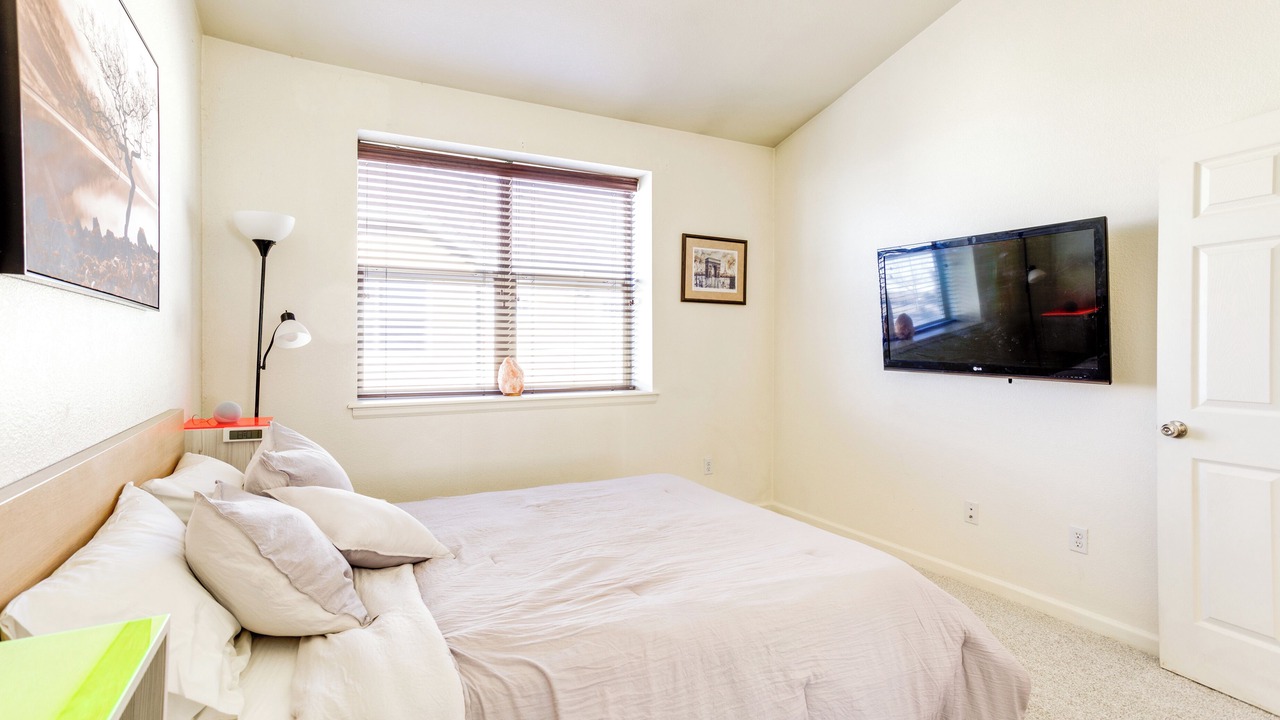 Photo of Bedroom in Dupont