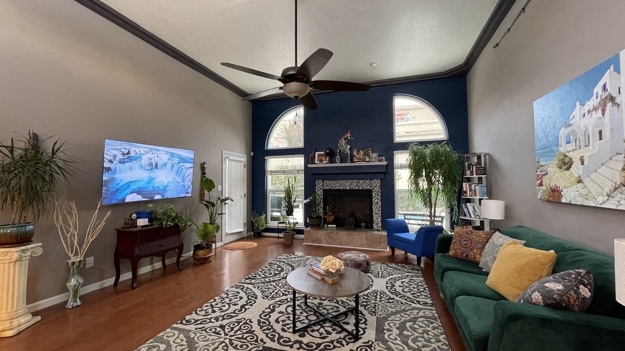Photo of Livingroom in Northeast Heights