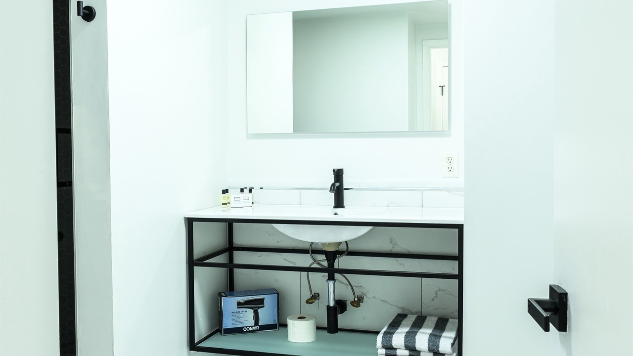 Photo of Bathroom in Midtown