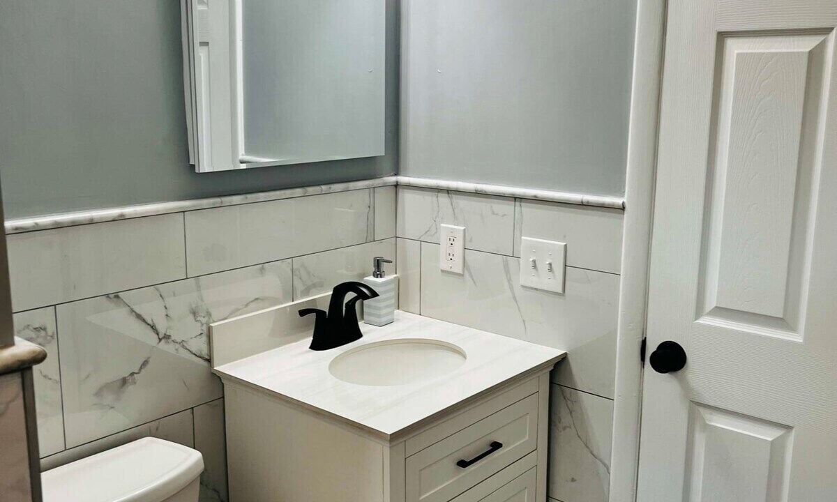 Photo of Bathroom in Hadley