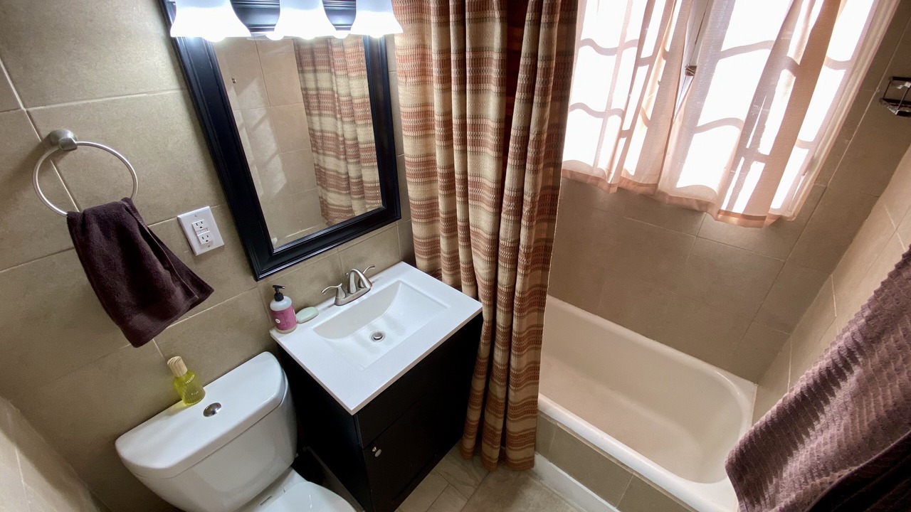 Photo of Bathroom in Edgewater