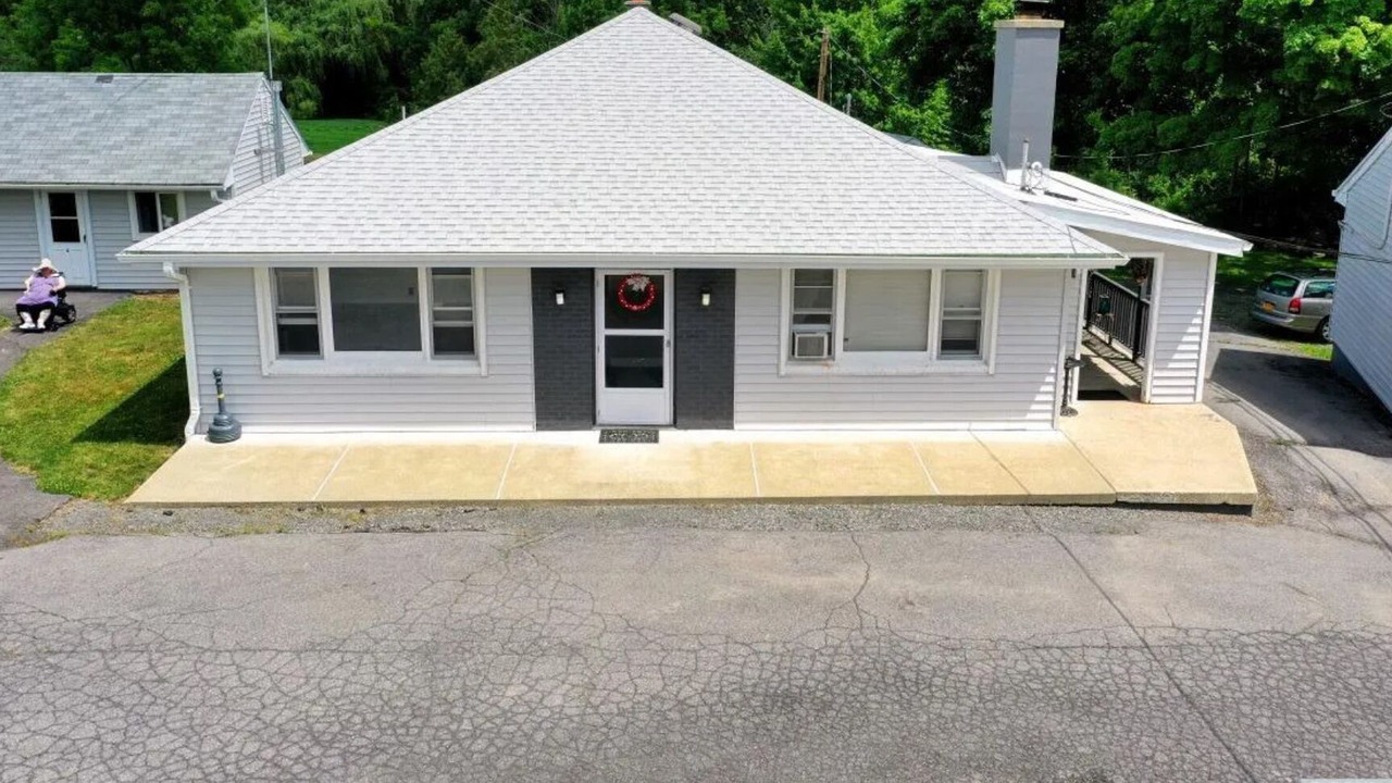 Photo of Outdoor in Oak Hill