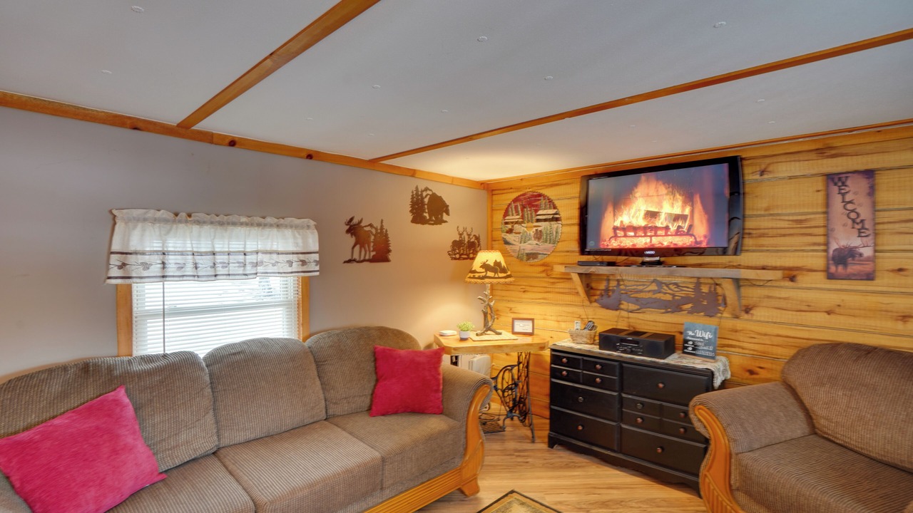 Photo of Livingroom in Oak Hill