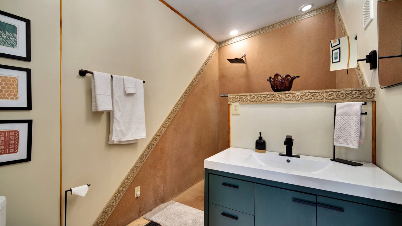 Photo of Bathroom in Coal Creek
