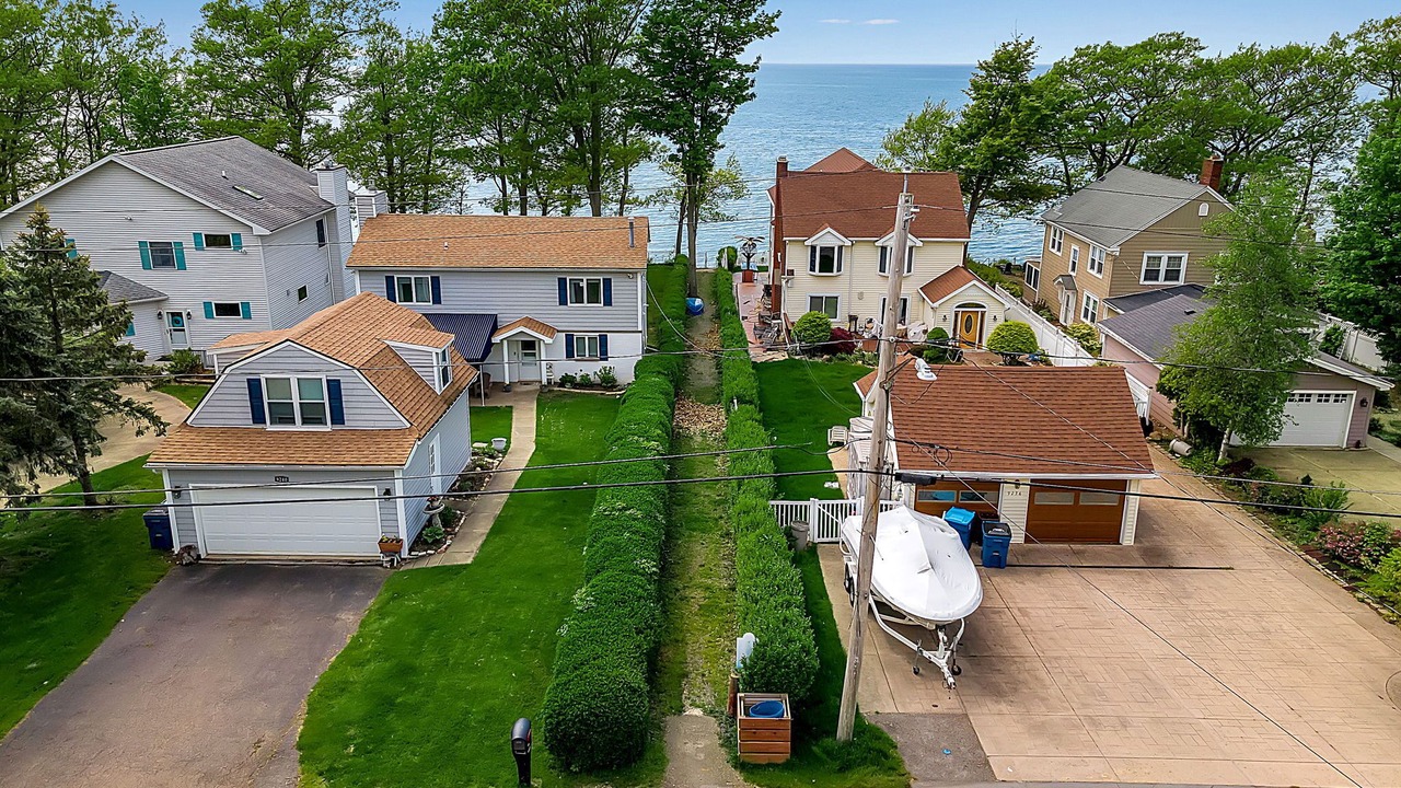 Photo of Outdoor in Lake Erie Beach