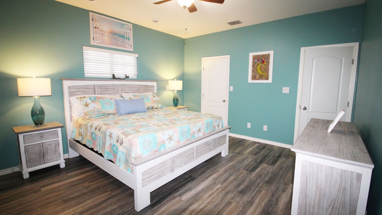 Photo of Bedroom in Safe Harbor