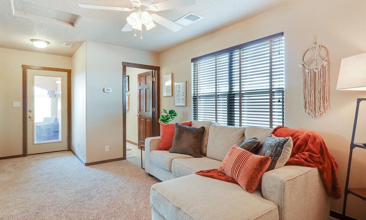 Photo of Livingroom in Mesa Del Sol Innovation Park