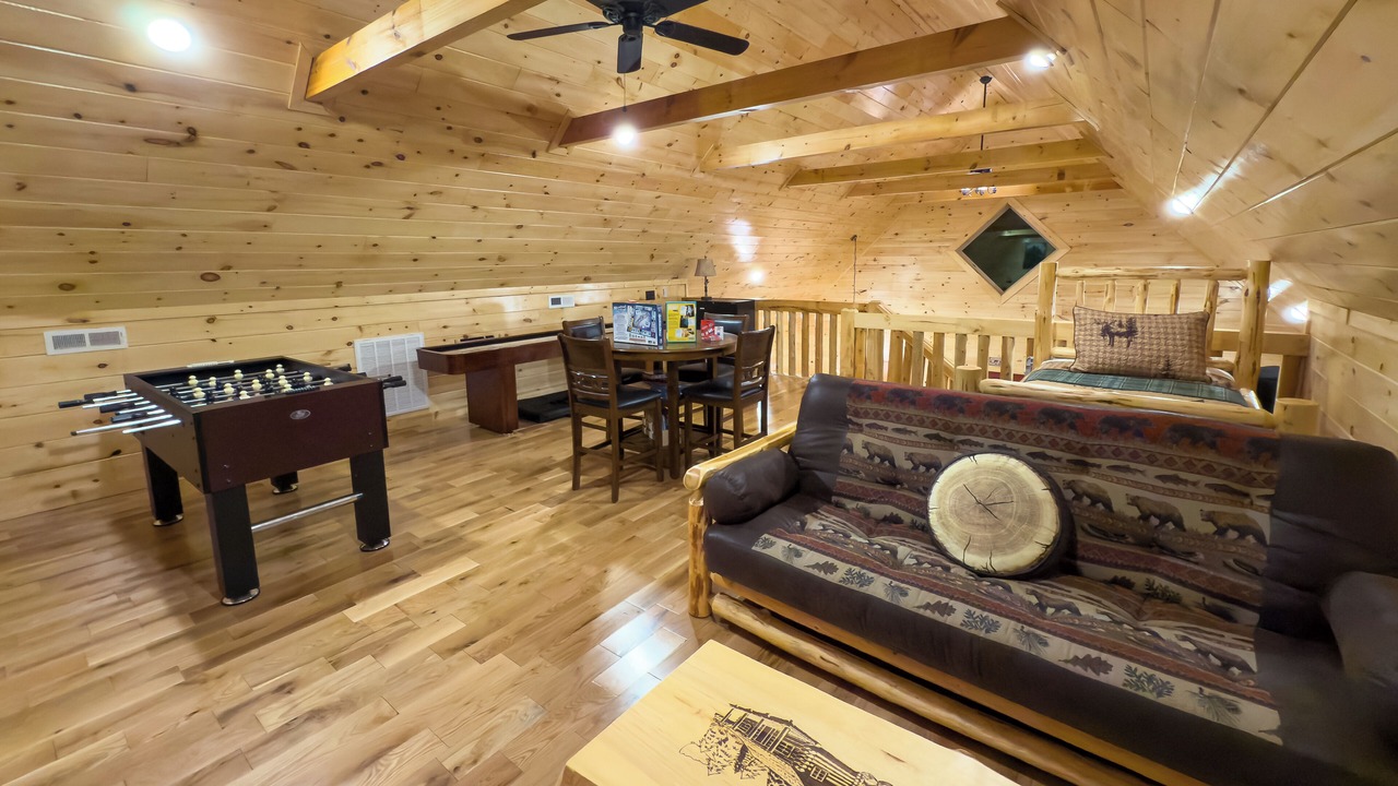 Photo of Bedroom in White Oak Lodge