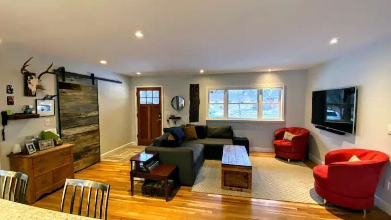 Photo of Livingroom in Martin Acres