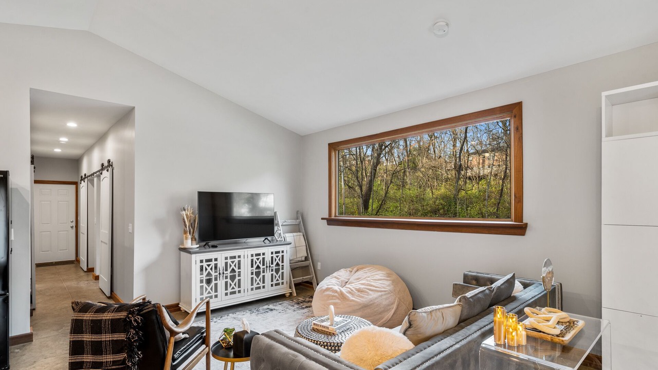 Photo of Livingroom in Anderson Township